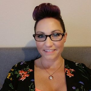 Meet your Posher, Charlotte